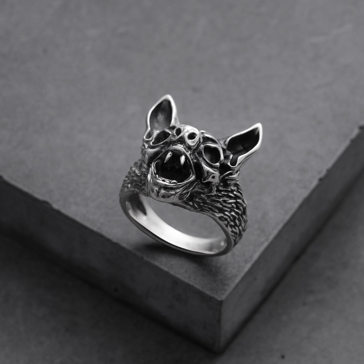 MYSTIC GUARDIAN BAT RING