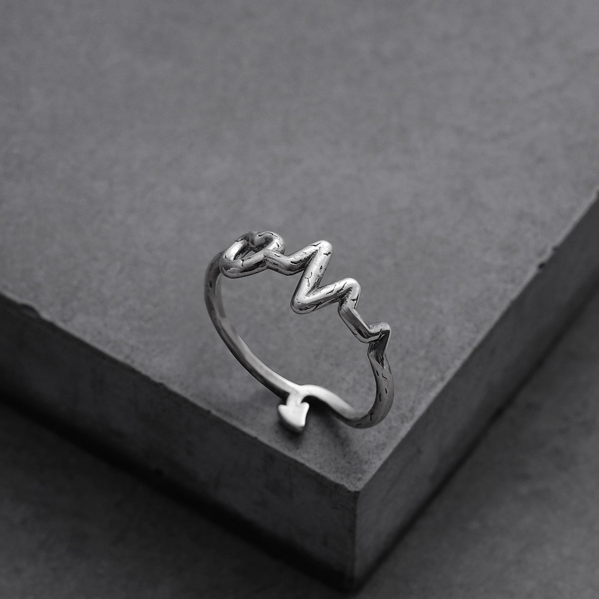 HEARTBEAT FREQUENCY RING