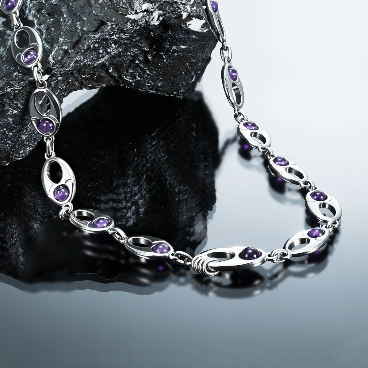 ALIGNED AXIS NECKLACE