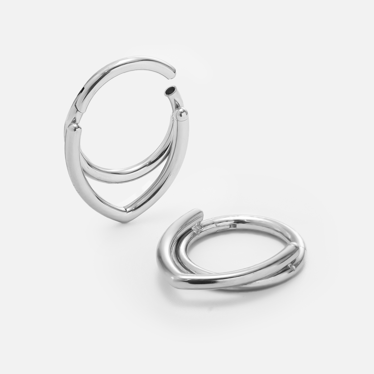 MINIMALIST CHIC SEPTUM CLICKER
