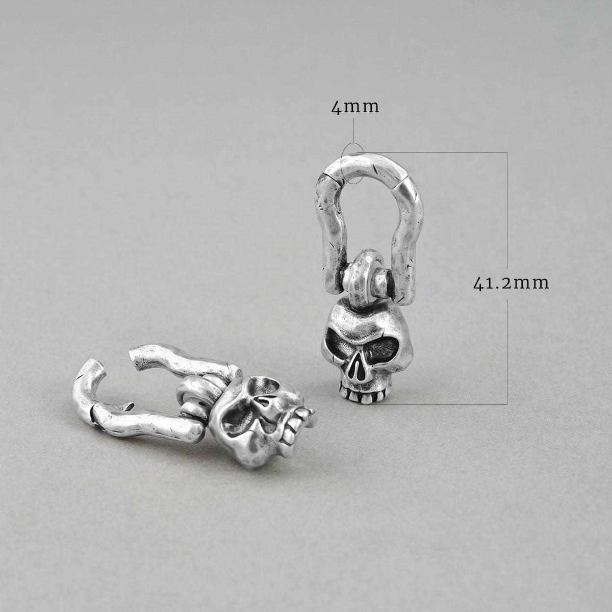 REBELLION SKULL EAR WEIGHTS