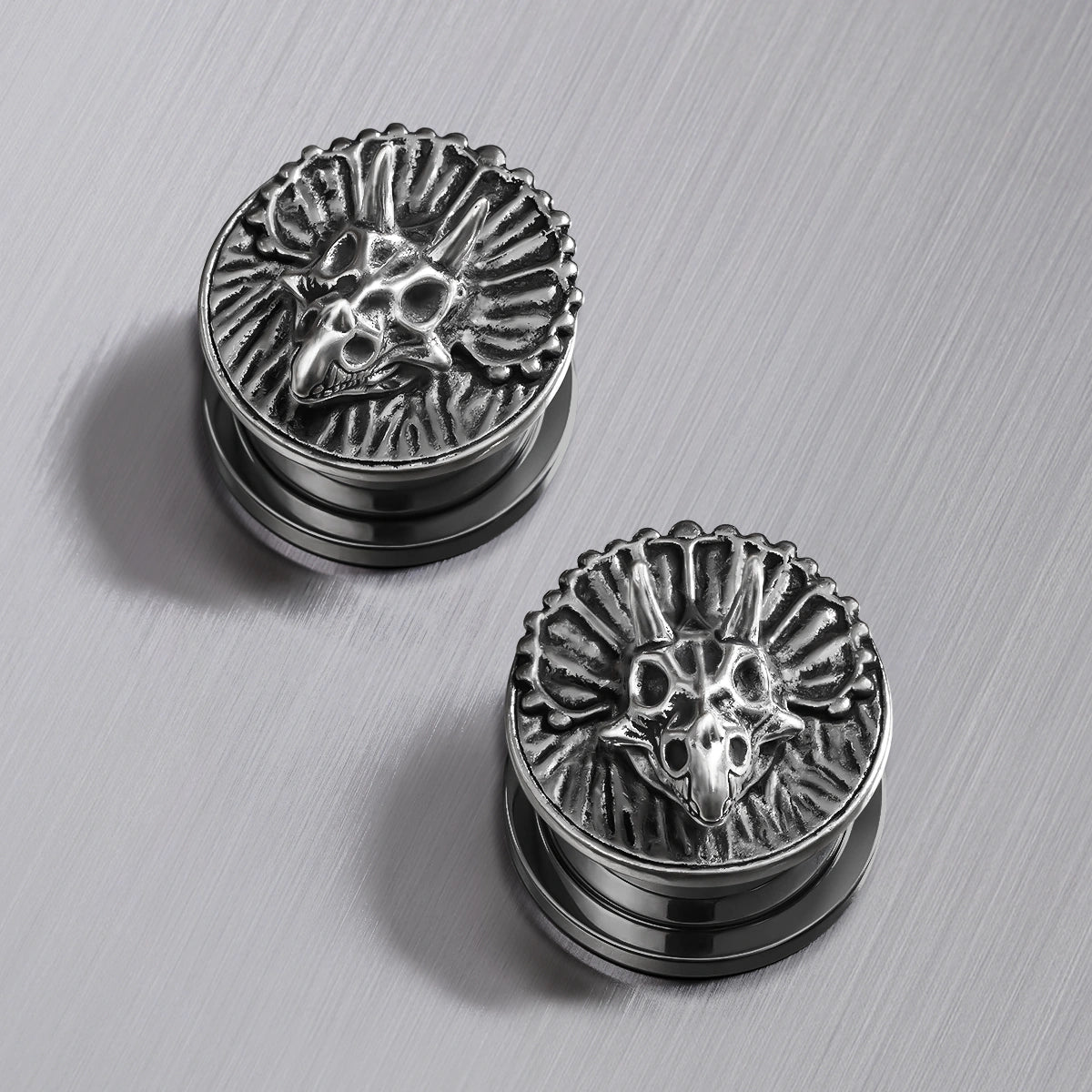 TRICERATOPS CREST PLUGS