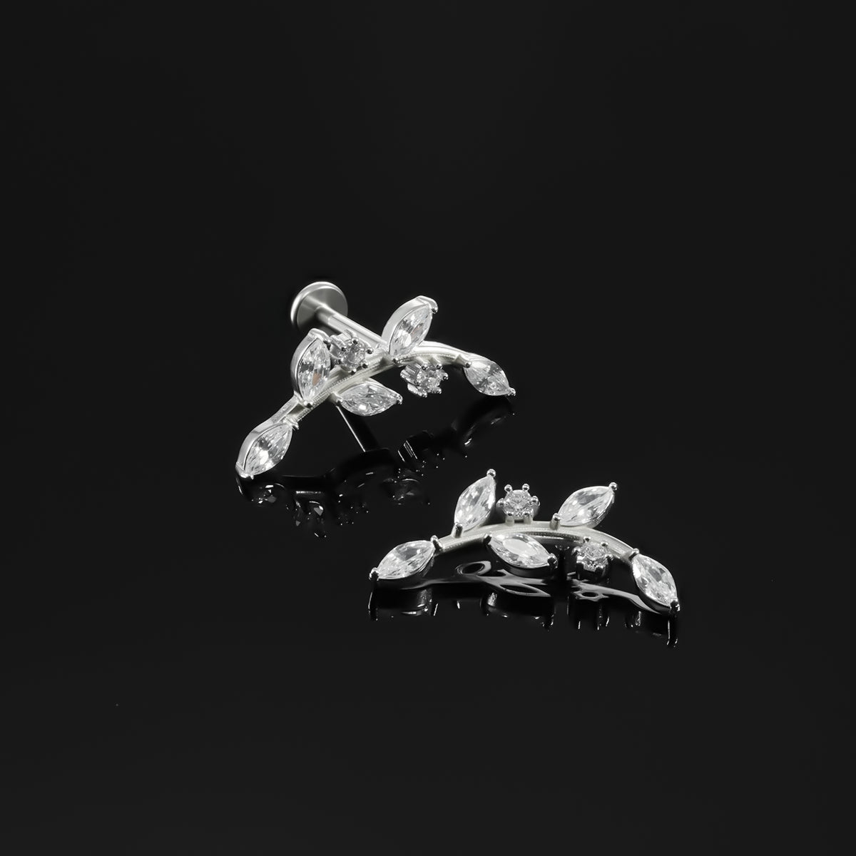 VERDANT WHISPER FLAT BACK STUD