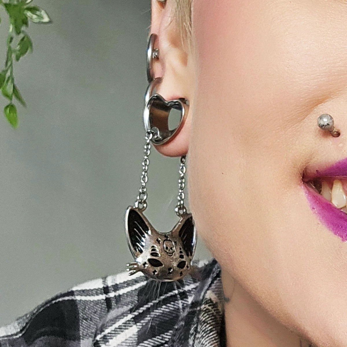 Mystischer Katzenschädel-Anhänger