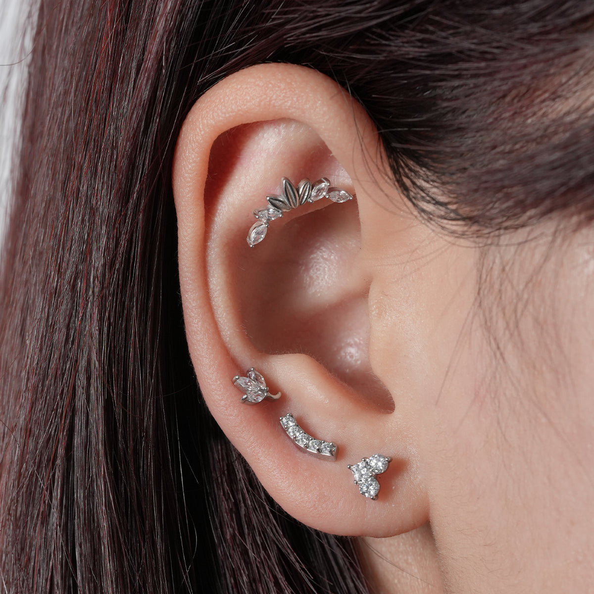 STYLISH CURVATURE FLAT BACK STUD