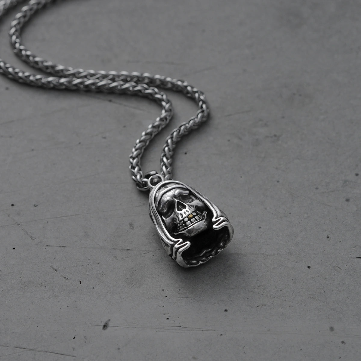 Ethereal Reaper Totenkopf Halsketten