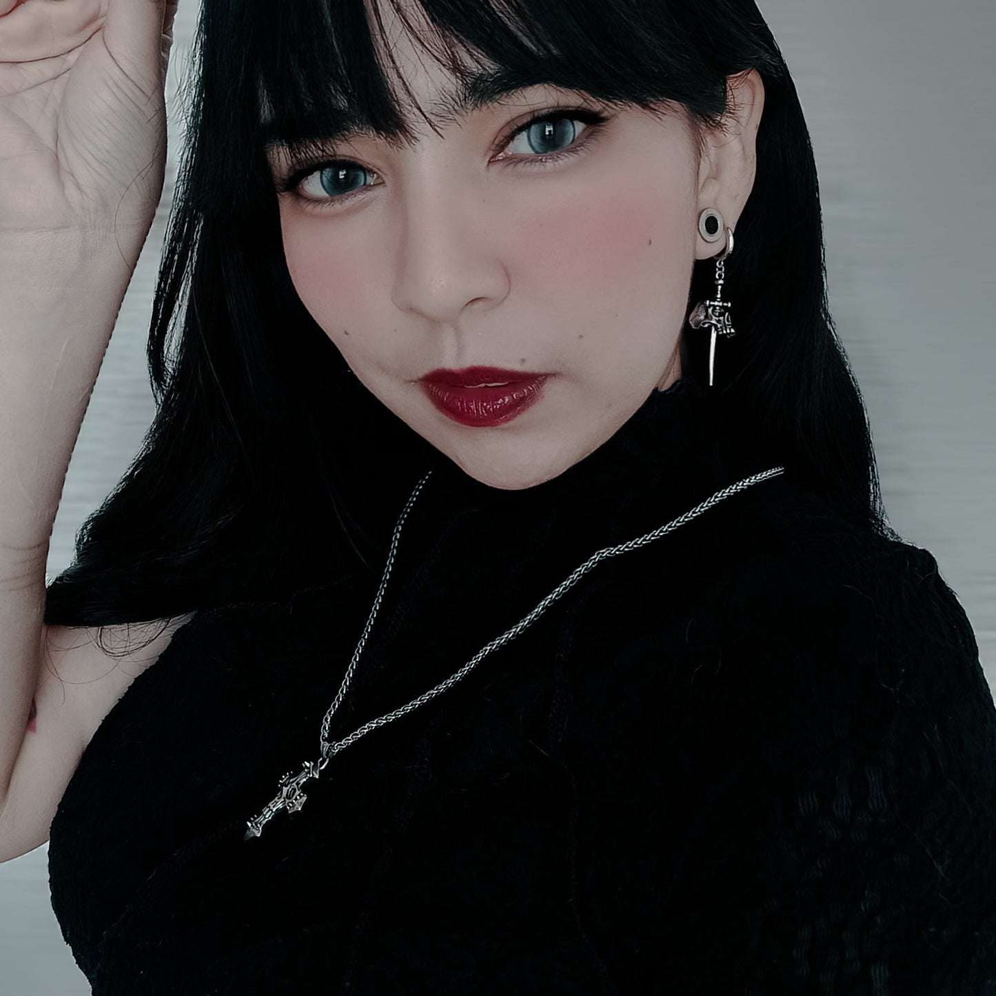SKULL CROSS NECKLACE