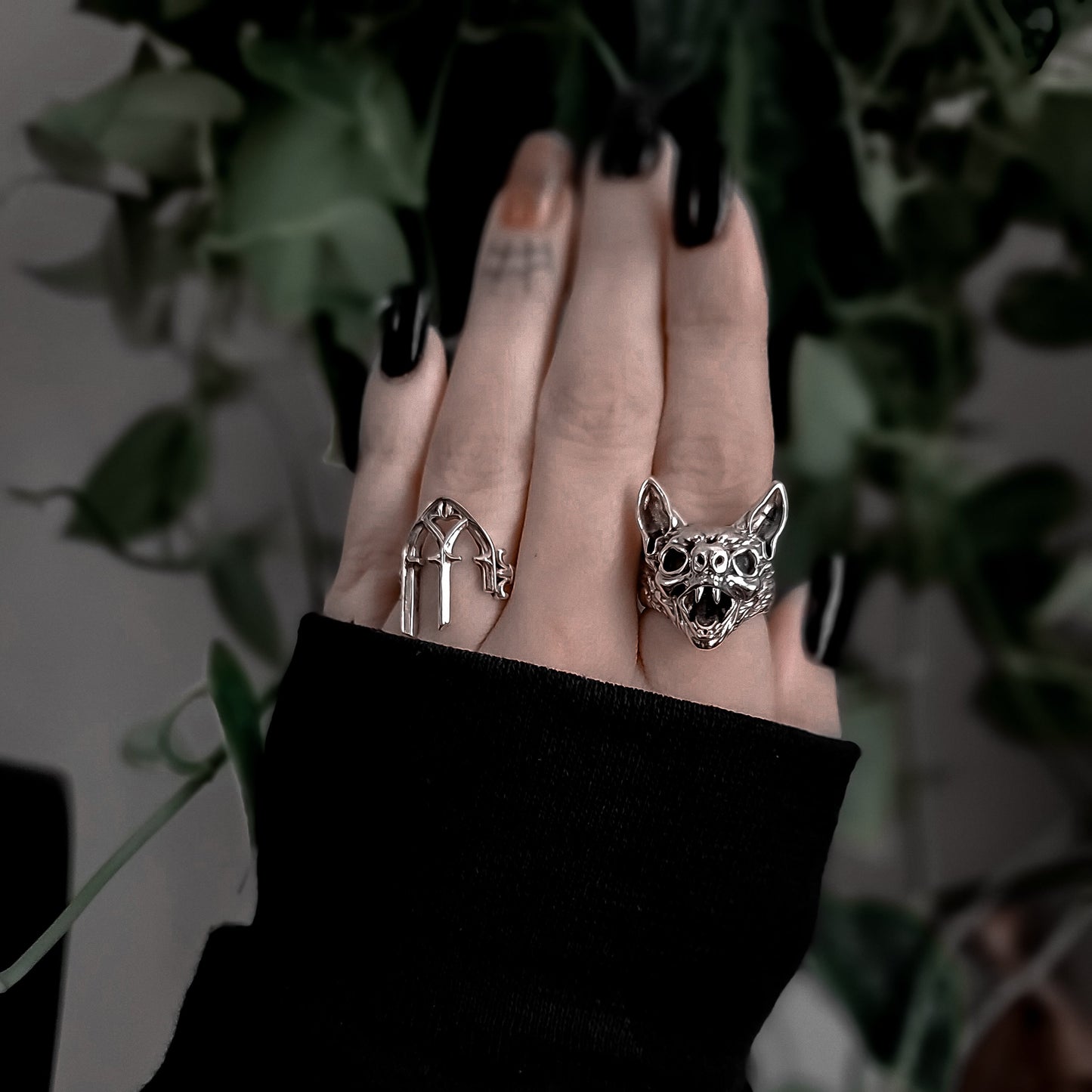 GOTHIC ARCH RING