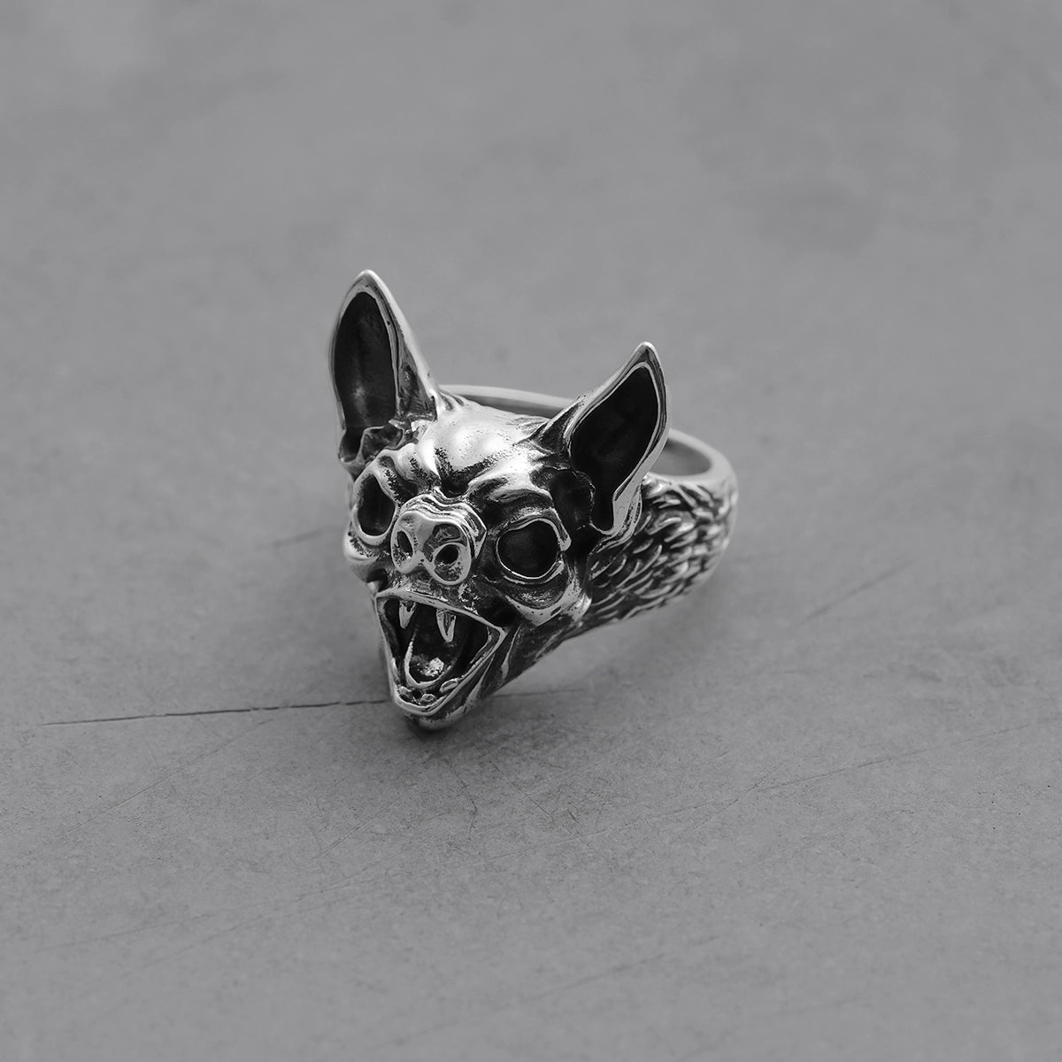 MYSTIC GUARDIAN BAT RING