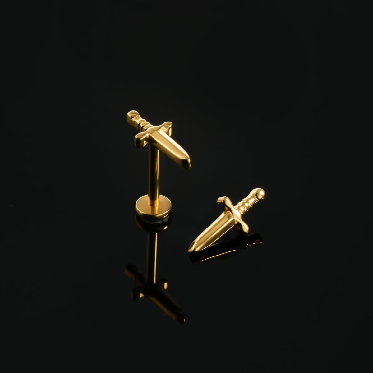 GOLDEN DAGGER FLAT BACK STUD