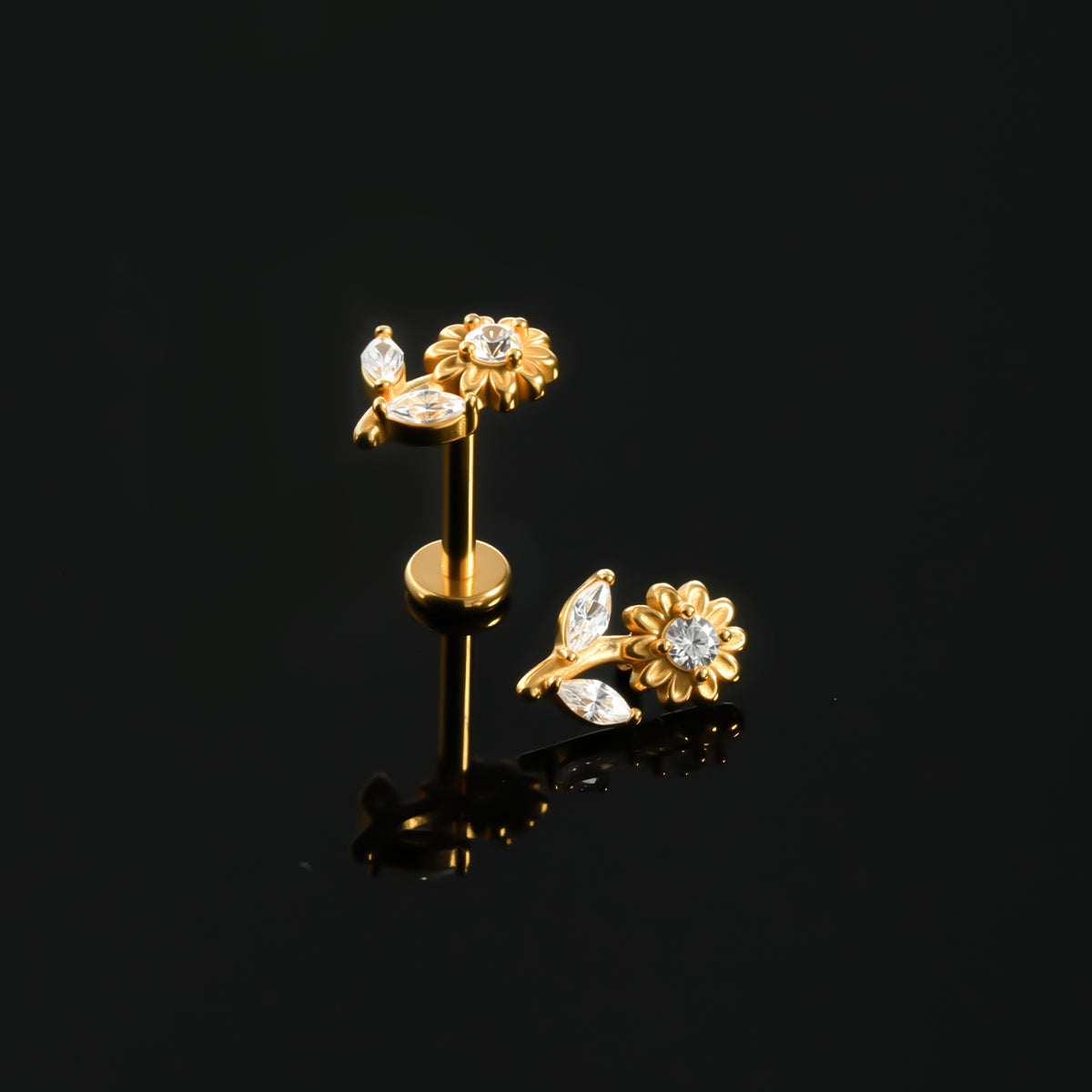 DAISY SHINE FLAT BACK STUD