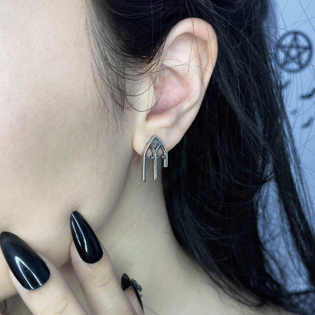 GOTHIC ARCH ELEGANCE STUD EARRINGS