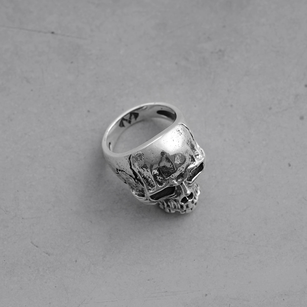 MEMENTO MORI TOTENKOPFRING