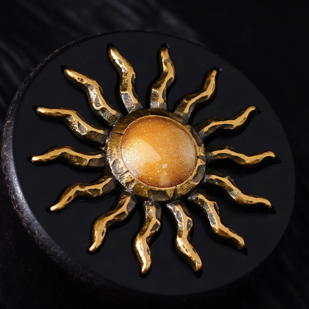 SOLAR ECLIPSE PLUGS