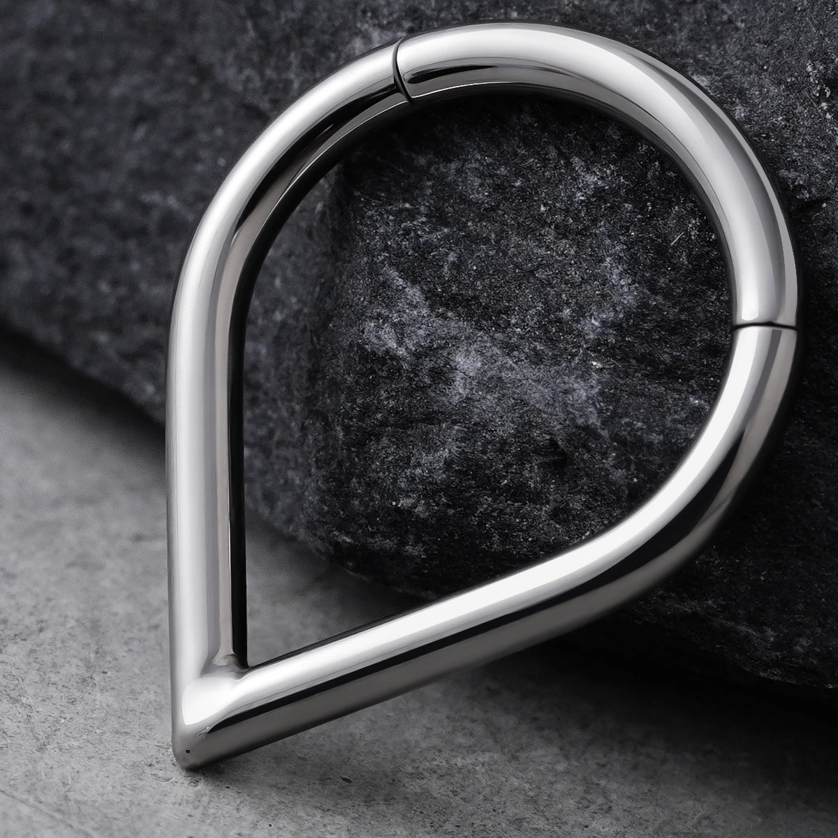 ETHEREAL TEARDROP TITANIUM SEPTUM CLICKER