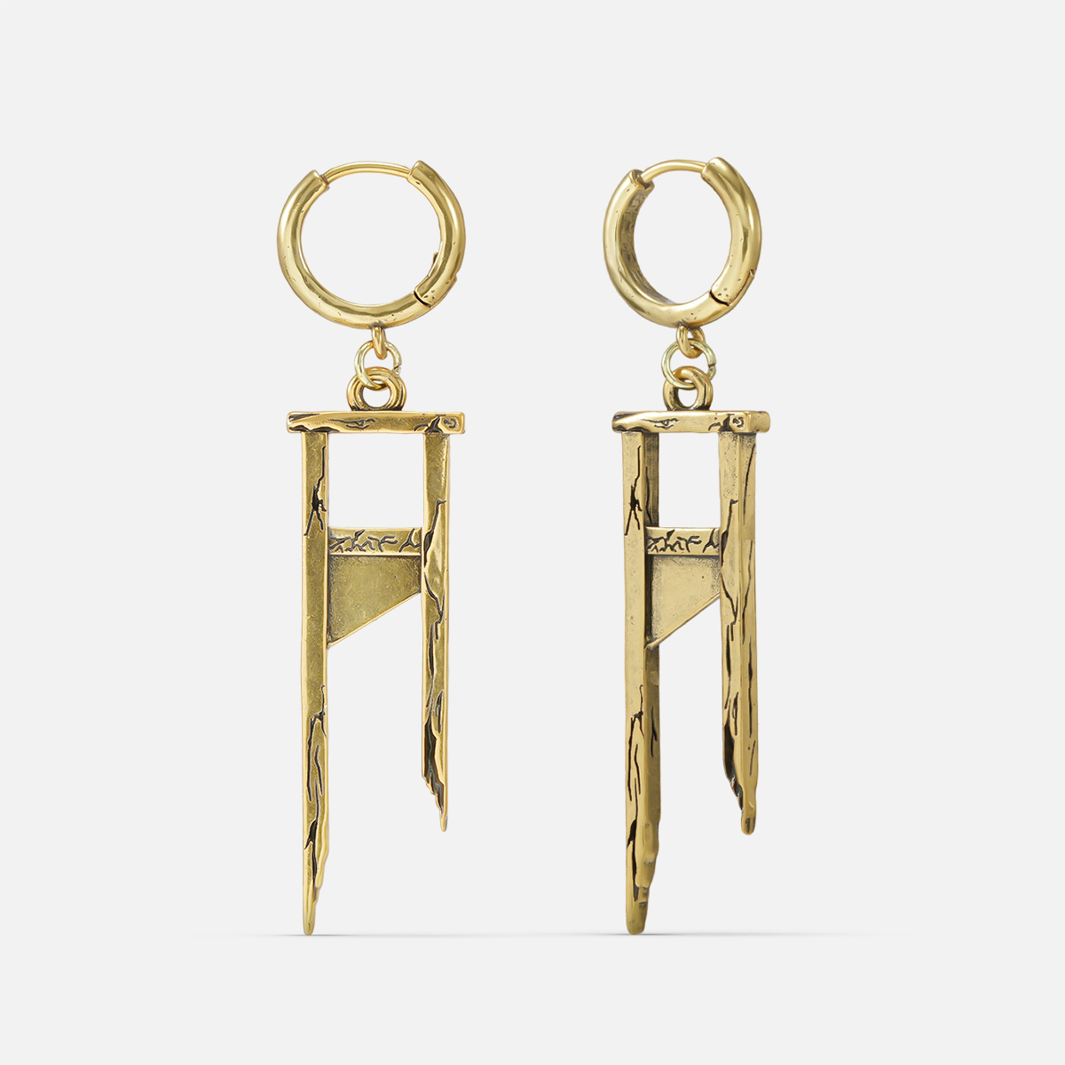 CHIC GUILLOTINE EARRINGS