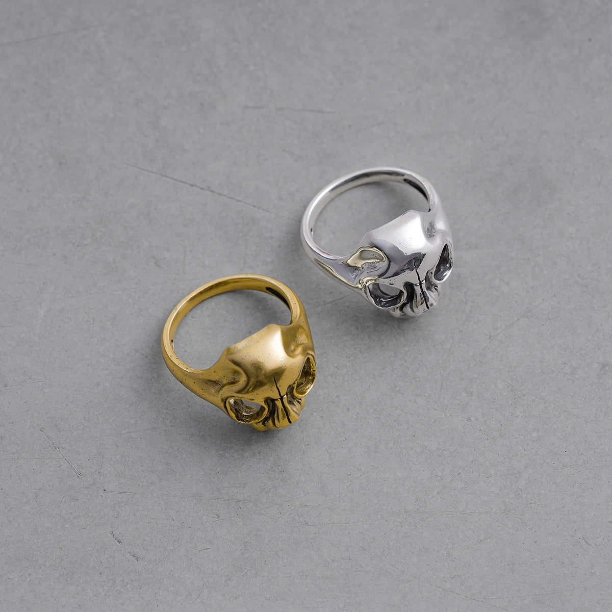 ETERNAL SKULL RING