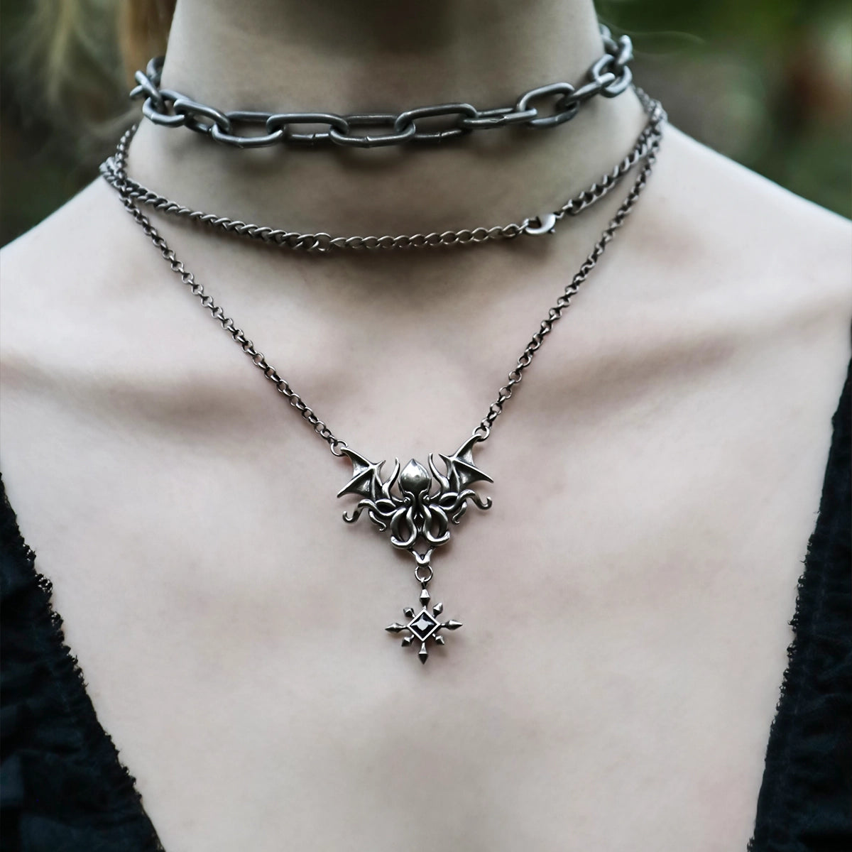 MYSTICAL KRAKEN NECKLACE