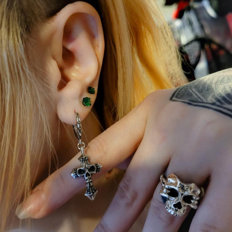 GOTHIC REBIRTH SKULL EARRINGS