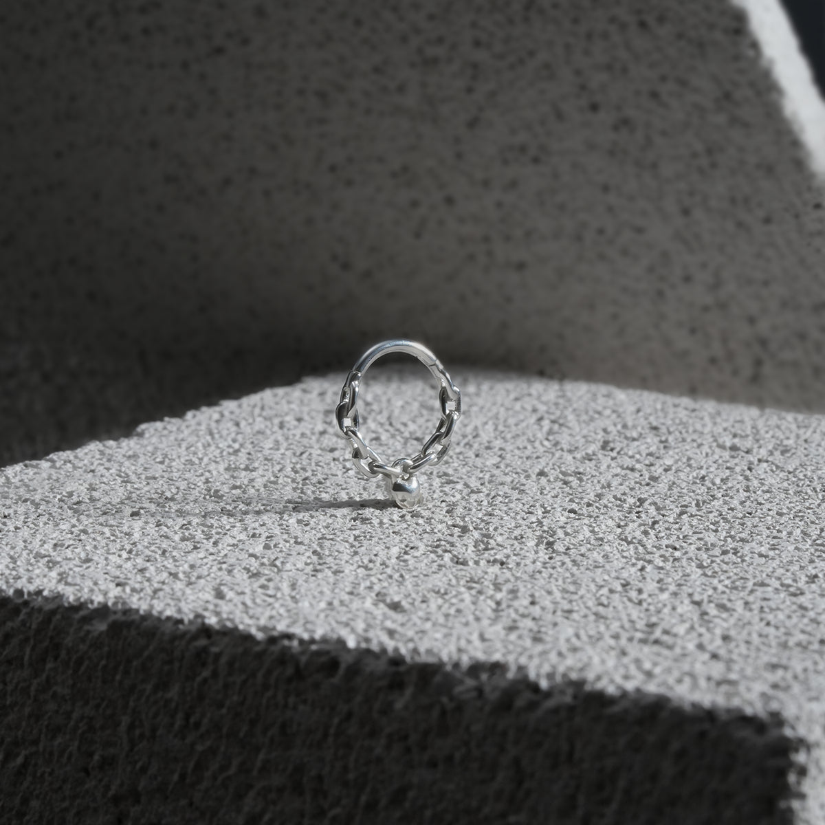 HEARTFELT CHAIN SEPTUM CLICKER