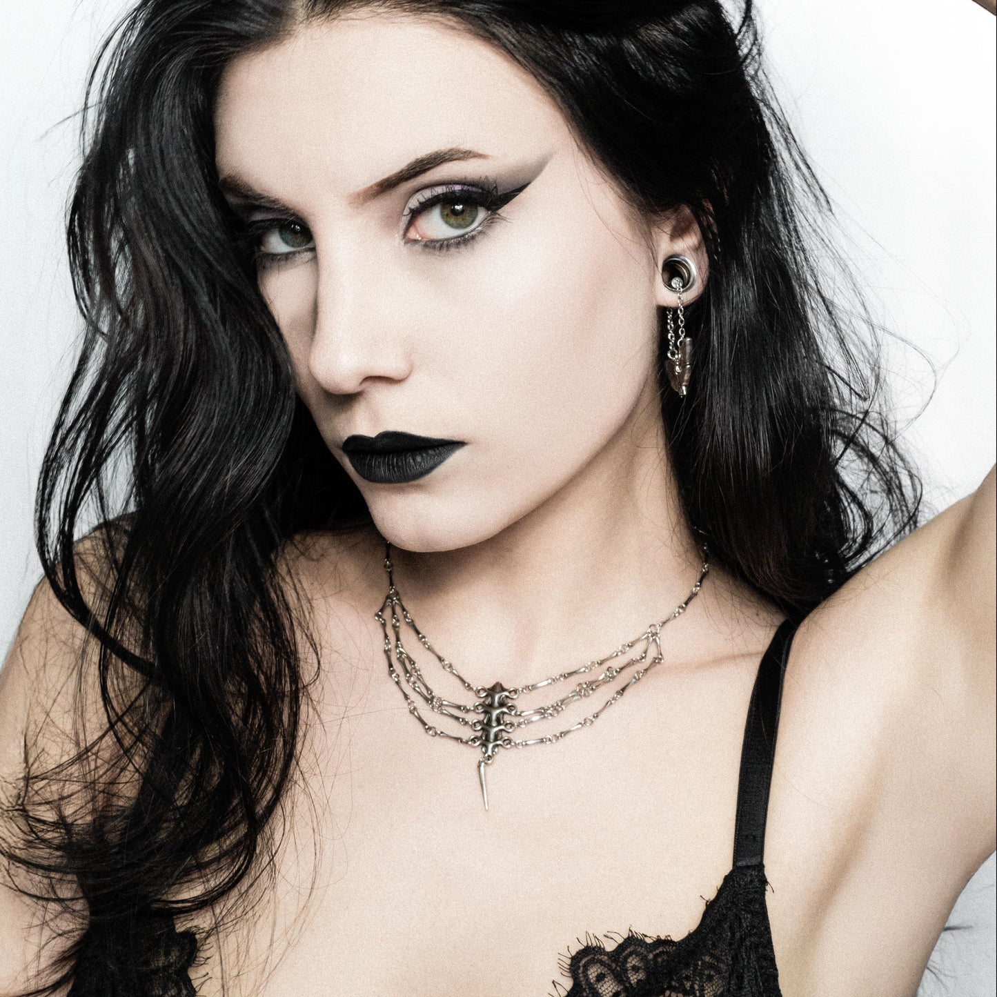 MYSTIC SPINE NECKLACE