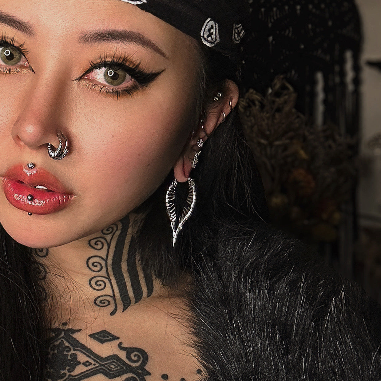 SPINAL REVERIE EARRINGS