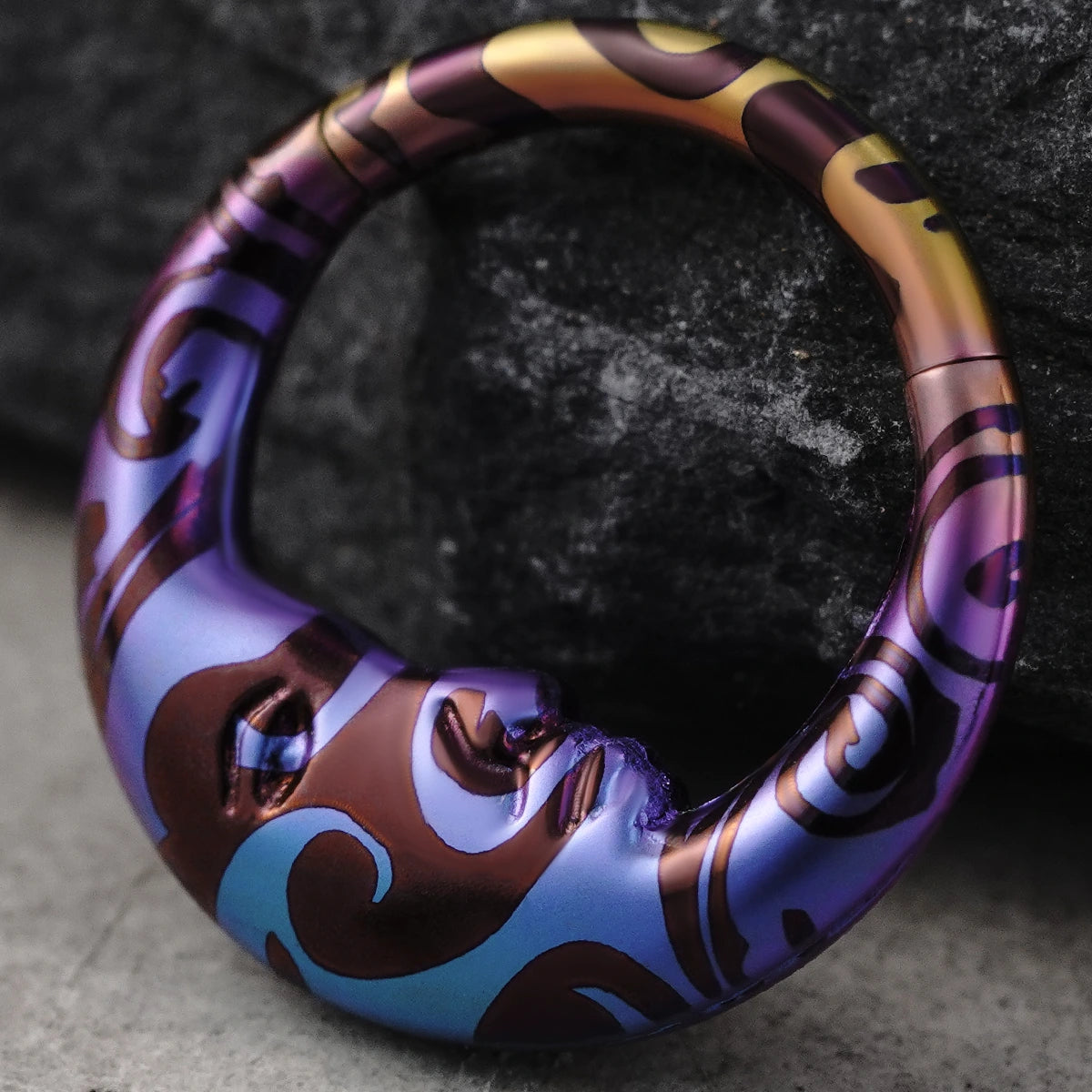 LUNAR WHIMSY TITANIUM CLICKER