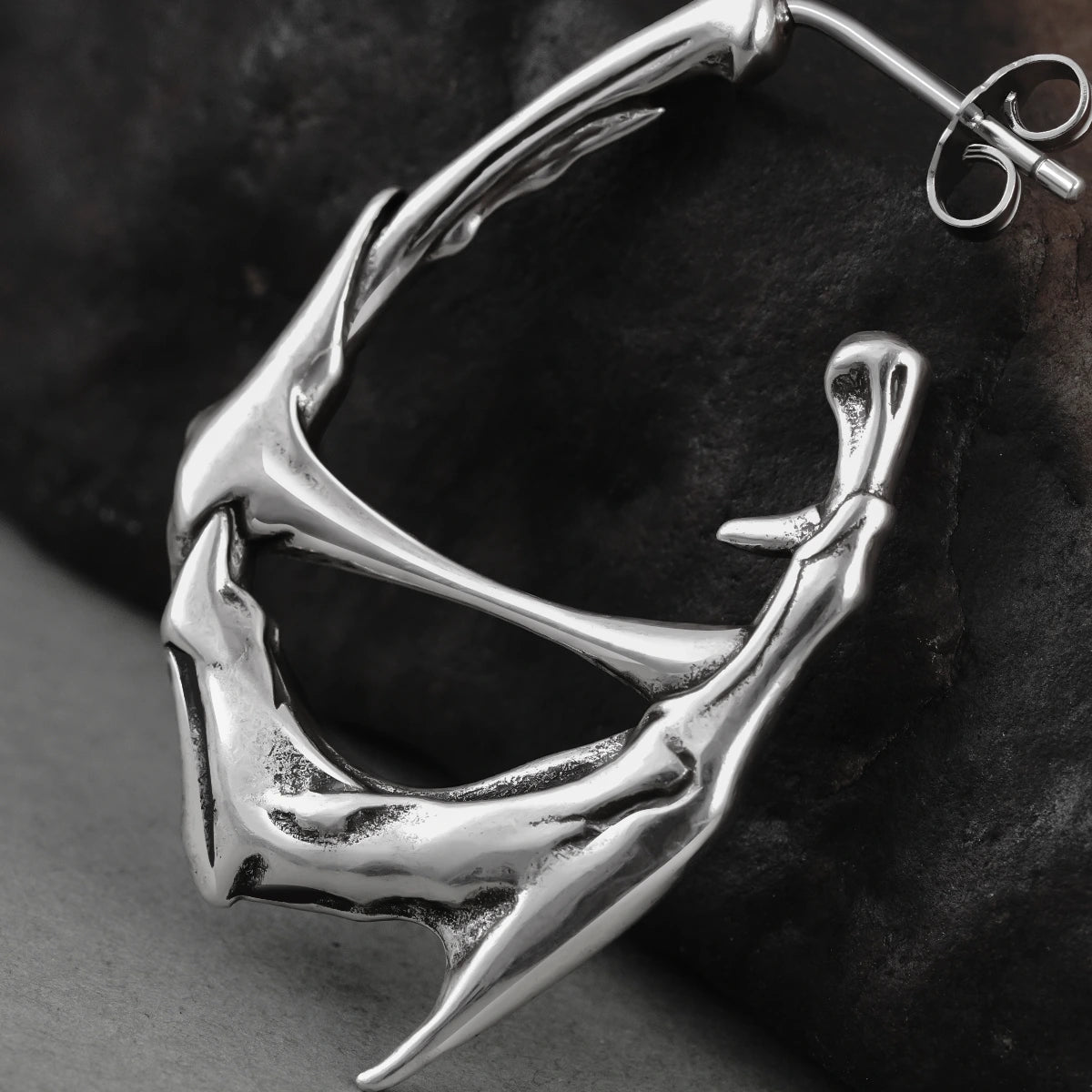 FLUID ARTISTRY EARRINGS