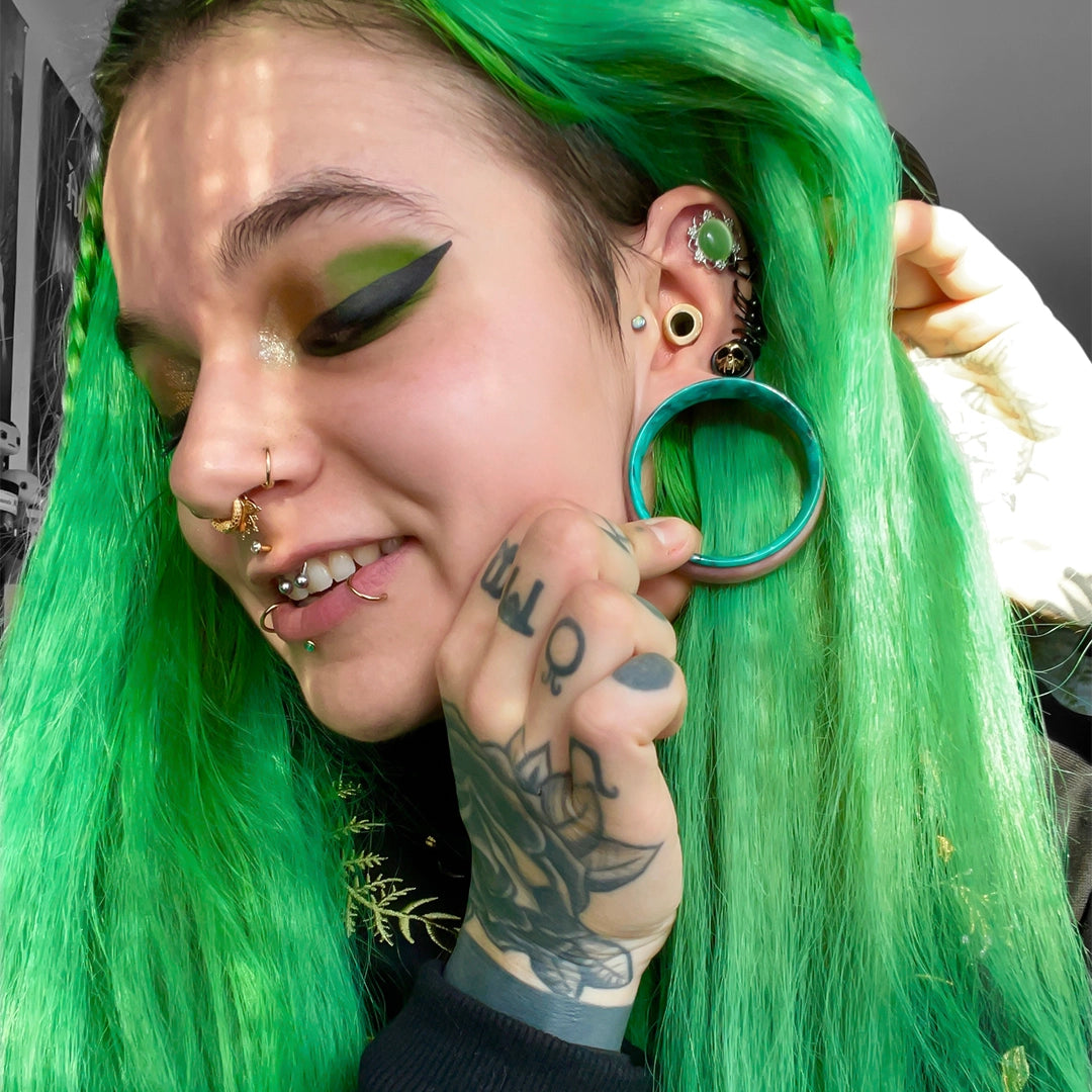 VIBRANT MARBLE PLUGS