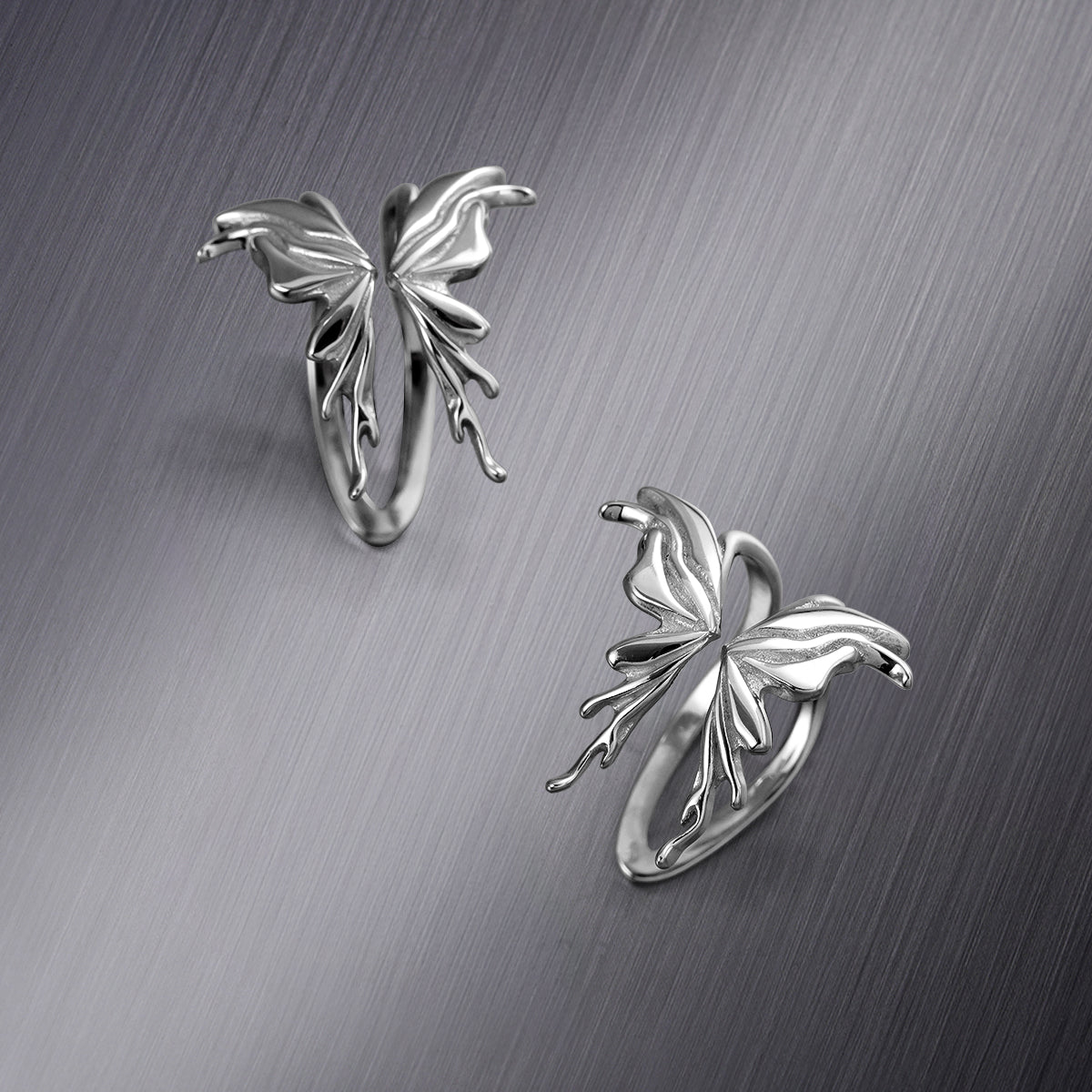 BUTTERFLY LIP CUFF