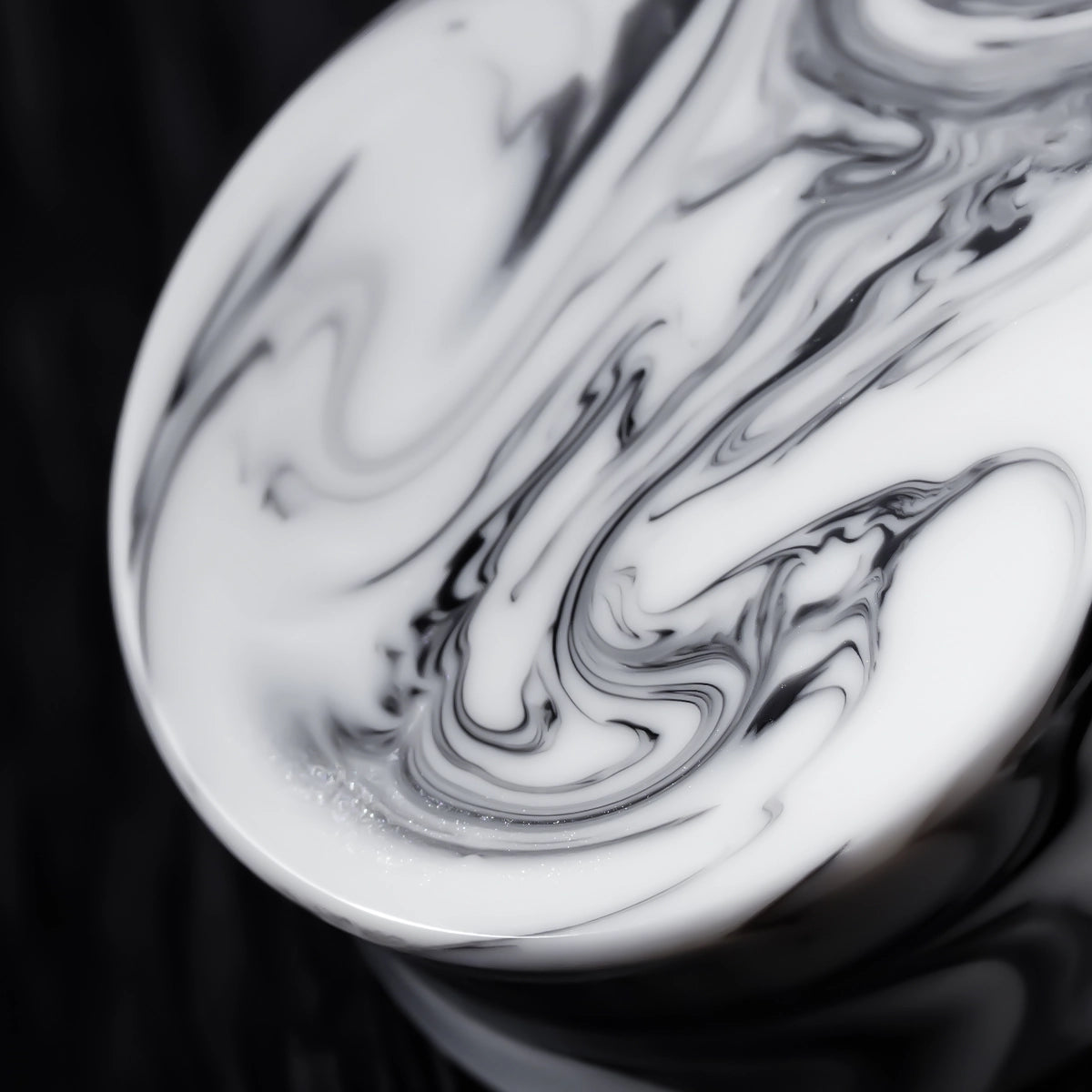 VIBRANT MARBLE PLUGS