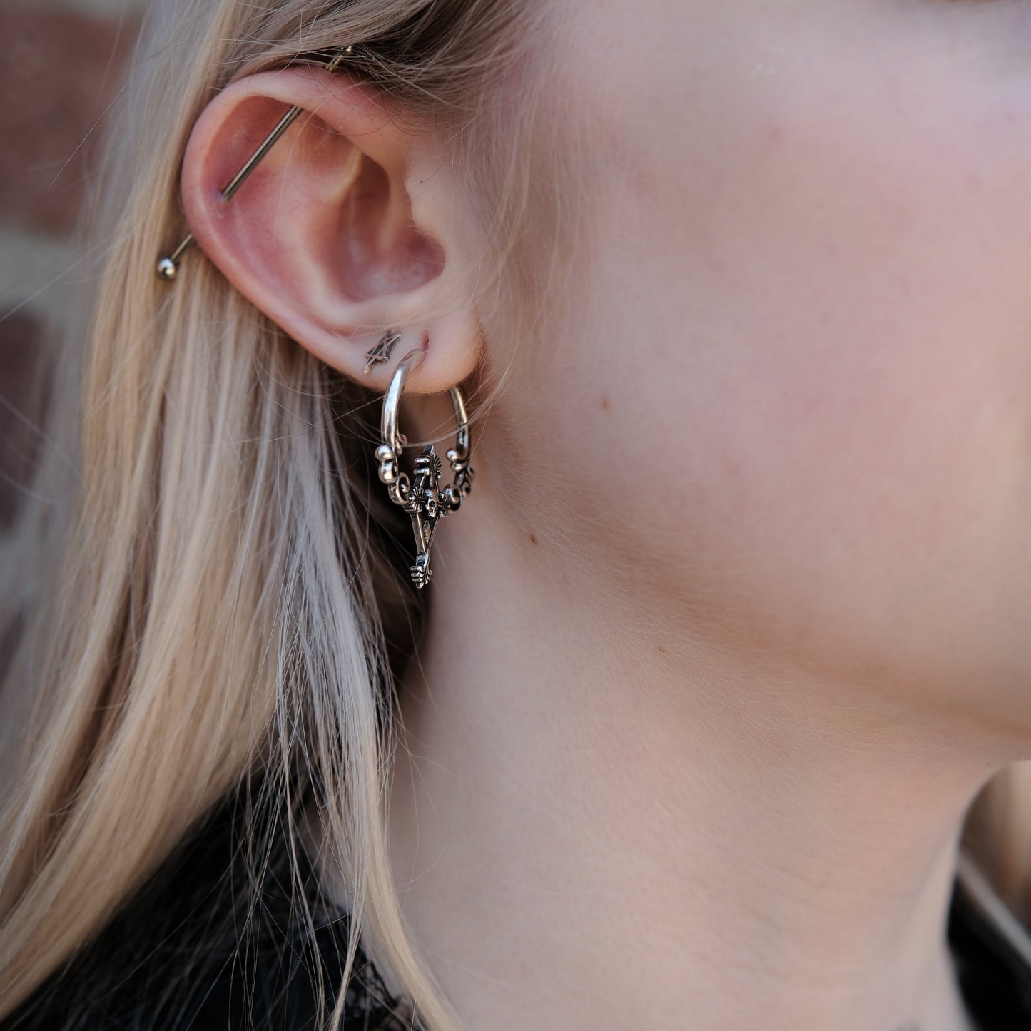 CLASSICAL PHANTASM EARRINGS