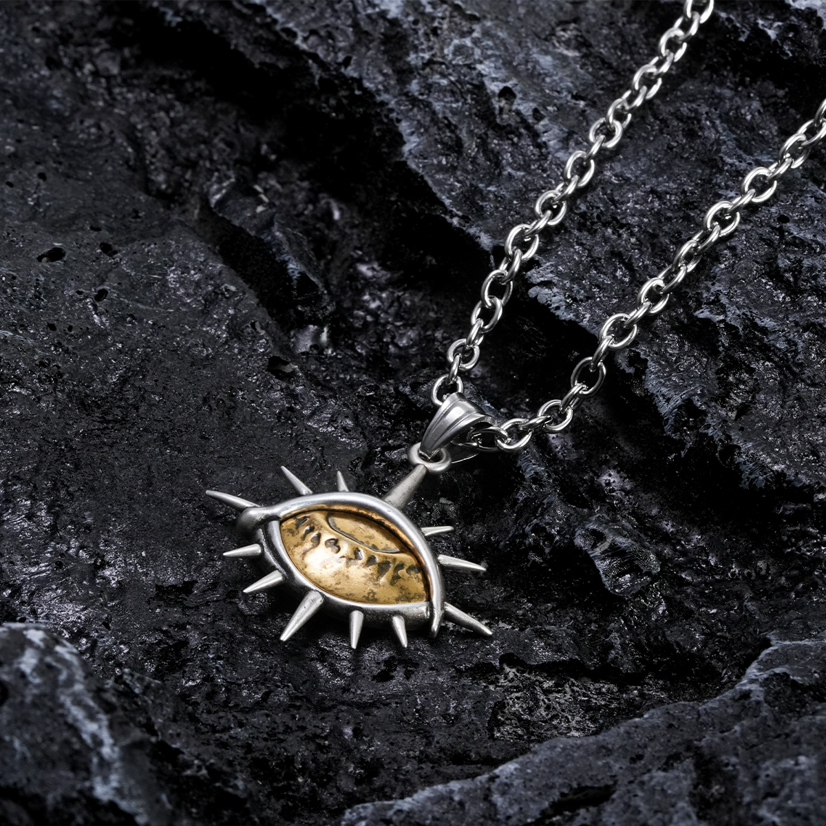 GOLDEN VISION NECKLACE