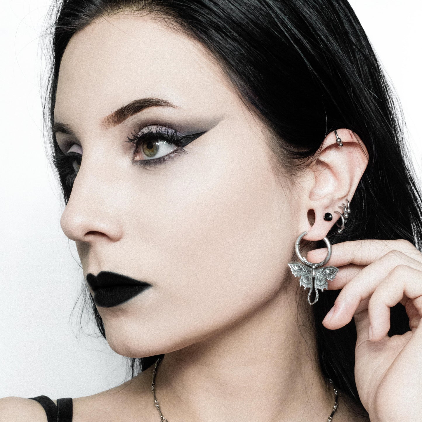 ENCHANTED FLUTTER EARRINGS