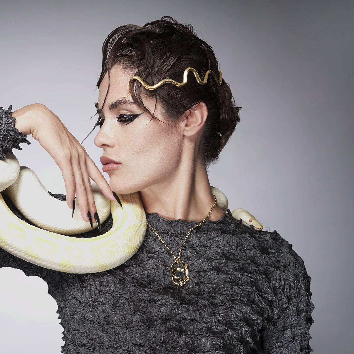 SERPENT CONTOUR CIRCLET