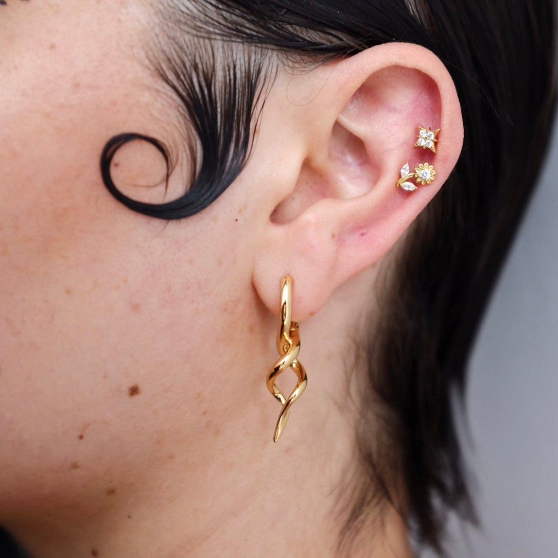 DNA DROP EARRINGS