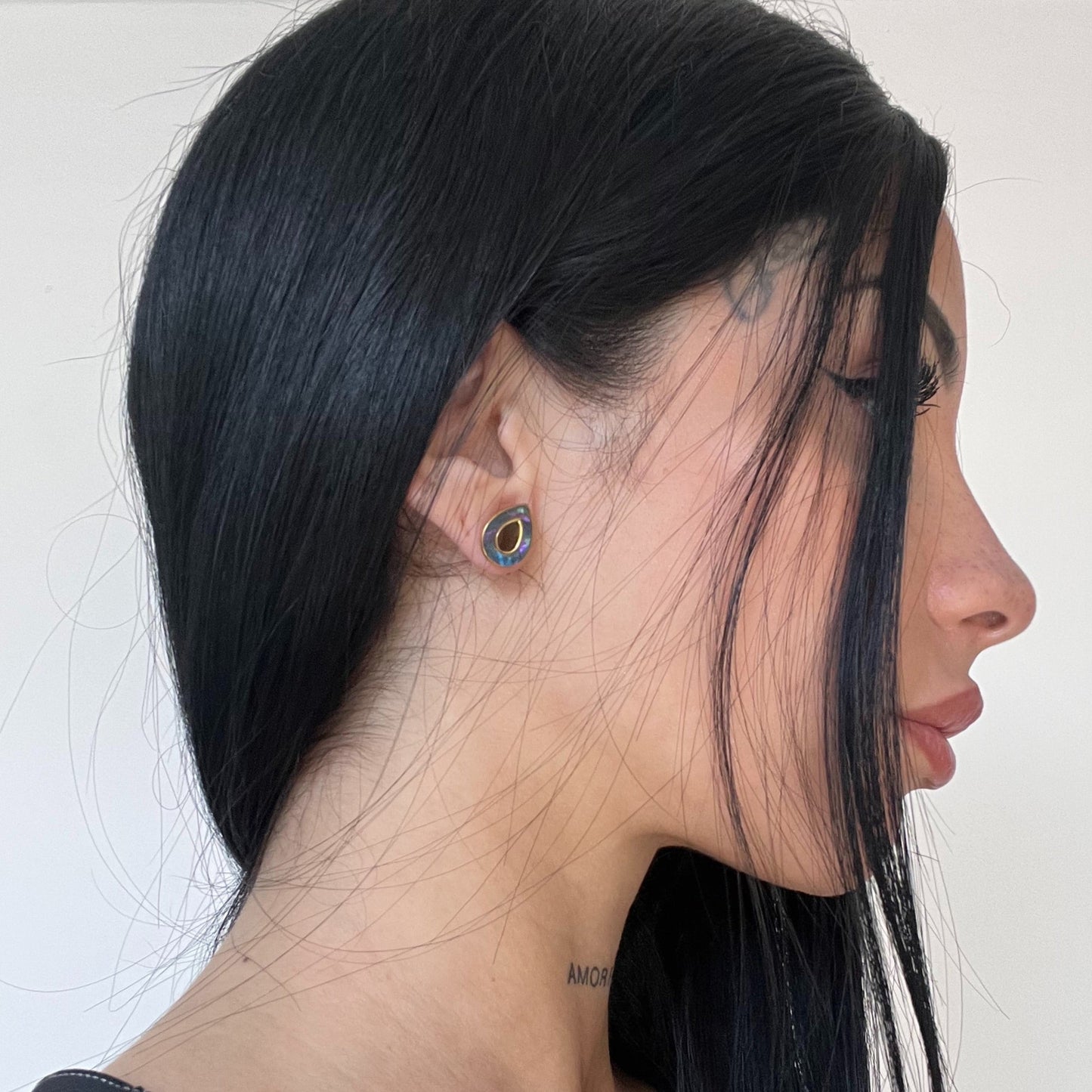 IRIDESCENT DEW TUNNELS