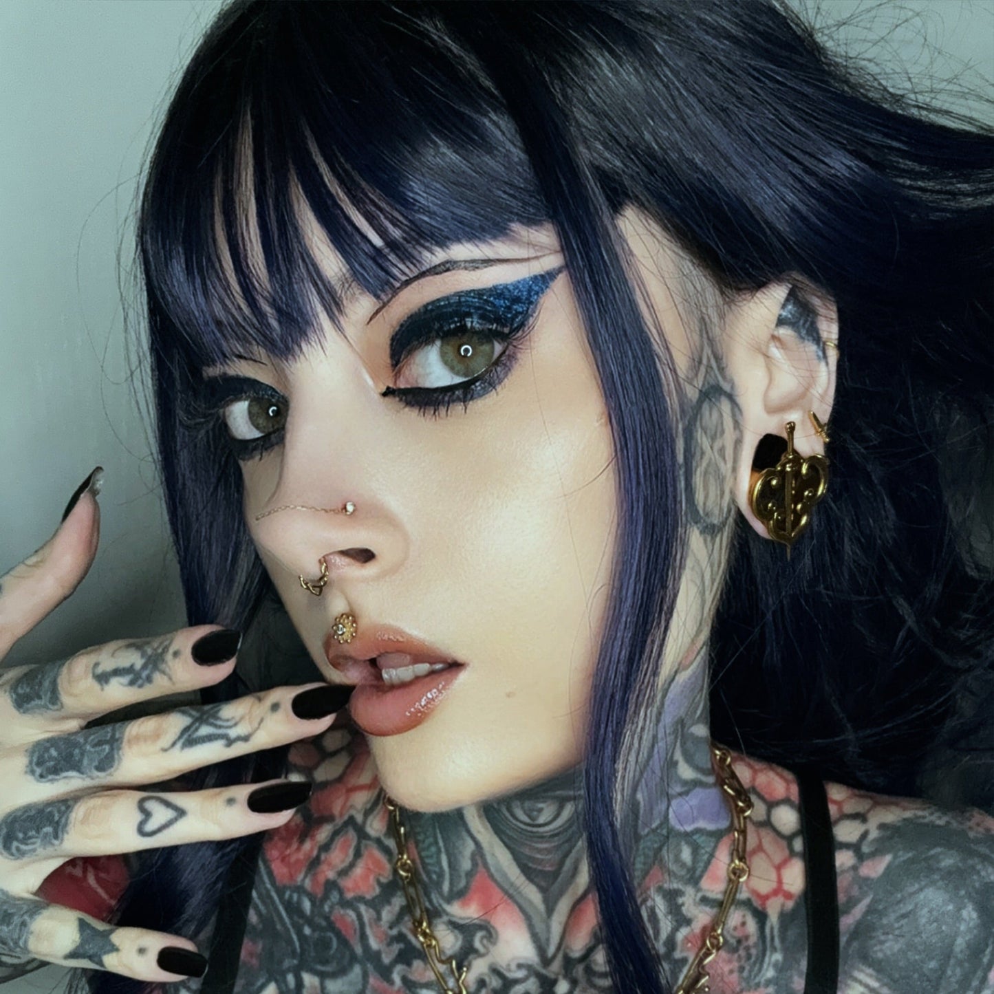 SACRED SWORD TUNNELS