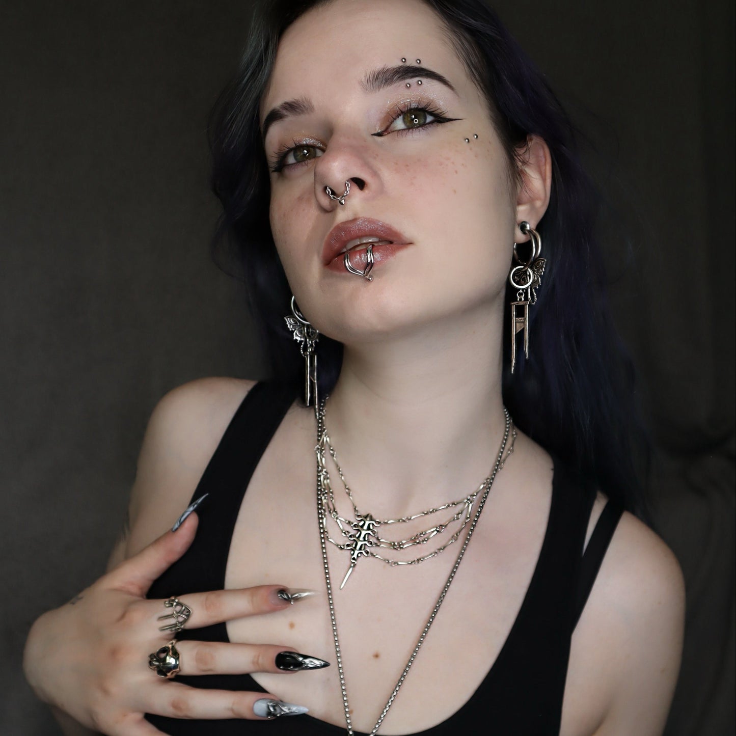 MYSTIC SPINE NECKLACE