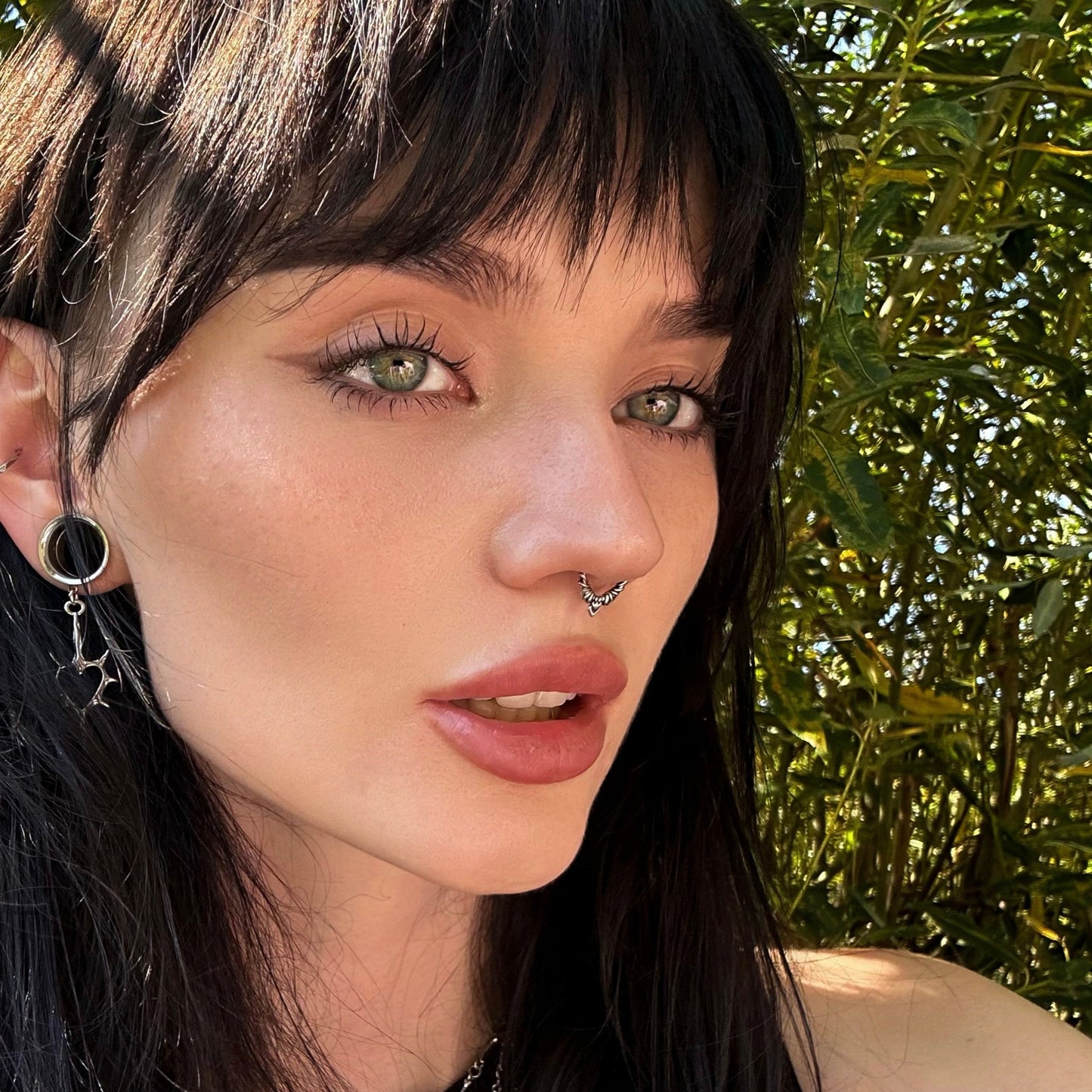 BAT WING SEPTUM CLICKER