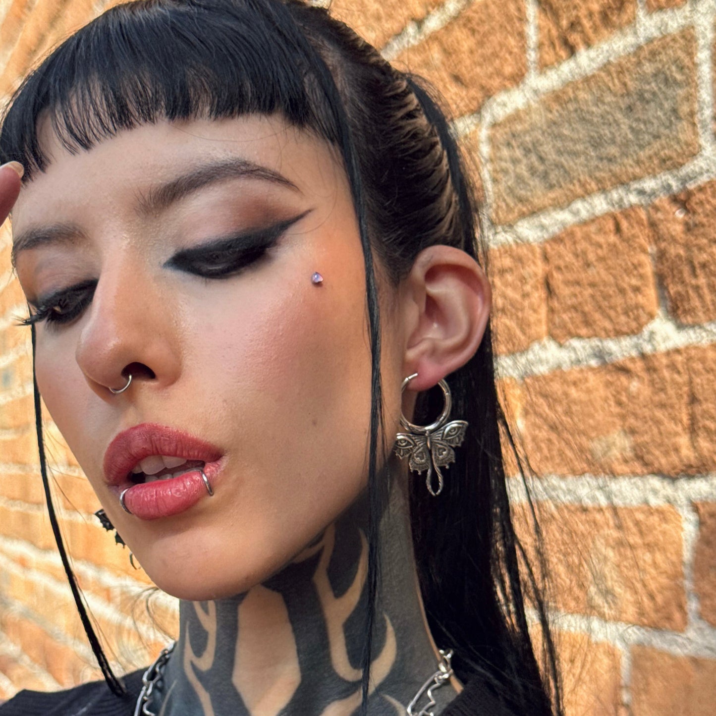 ENCHANTED FLUTTER EARRINGS