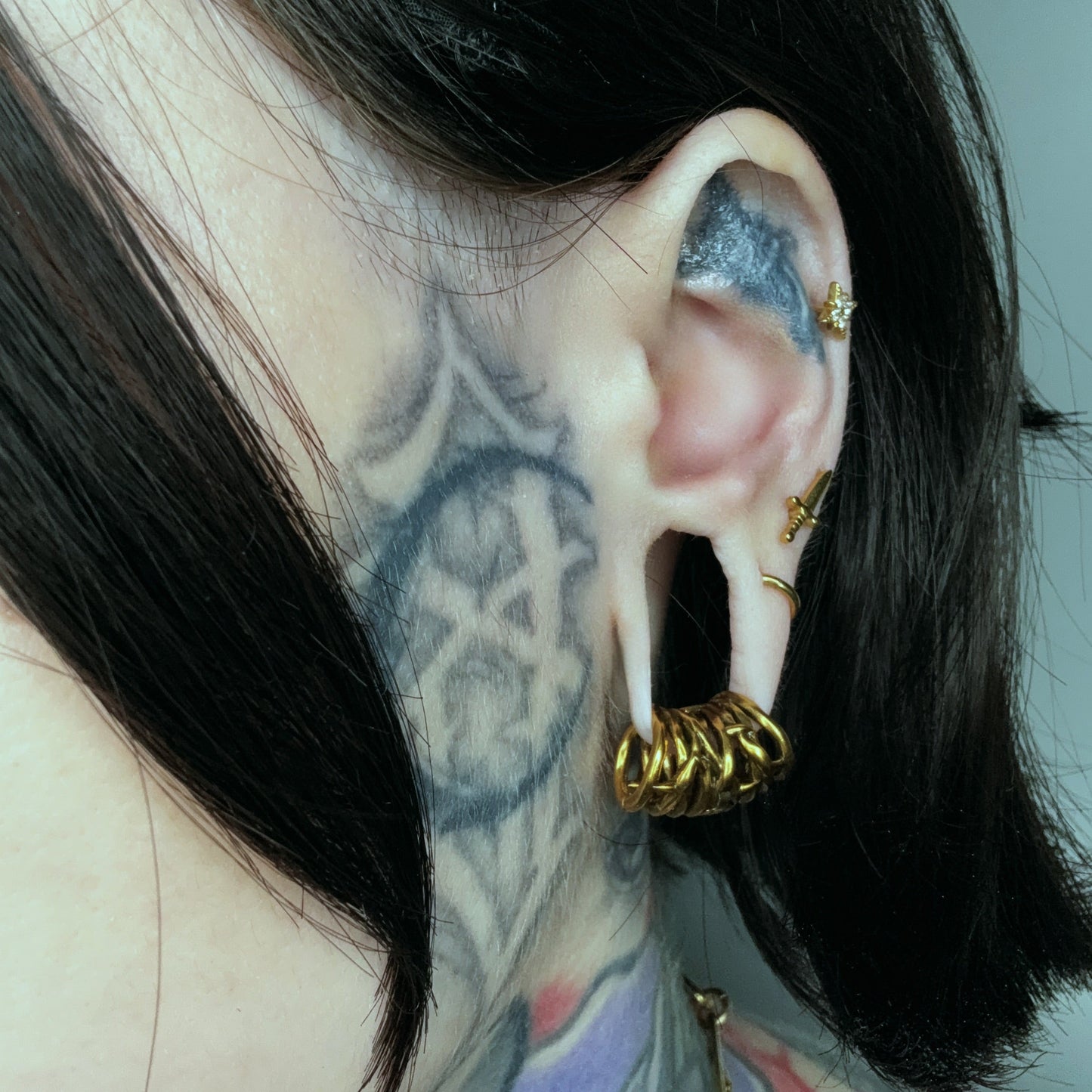 BOUCLES D'OREILLES EN ÉPINES ENTRELACÉES