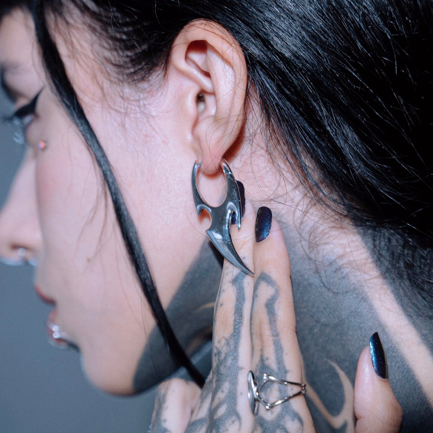 BLADE ARC EARRINGS
