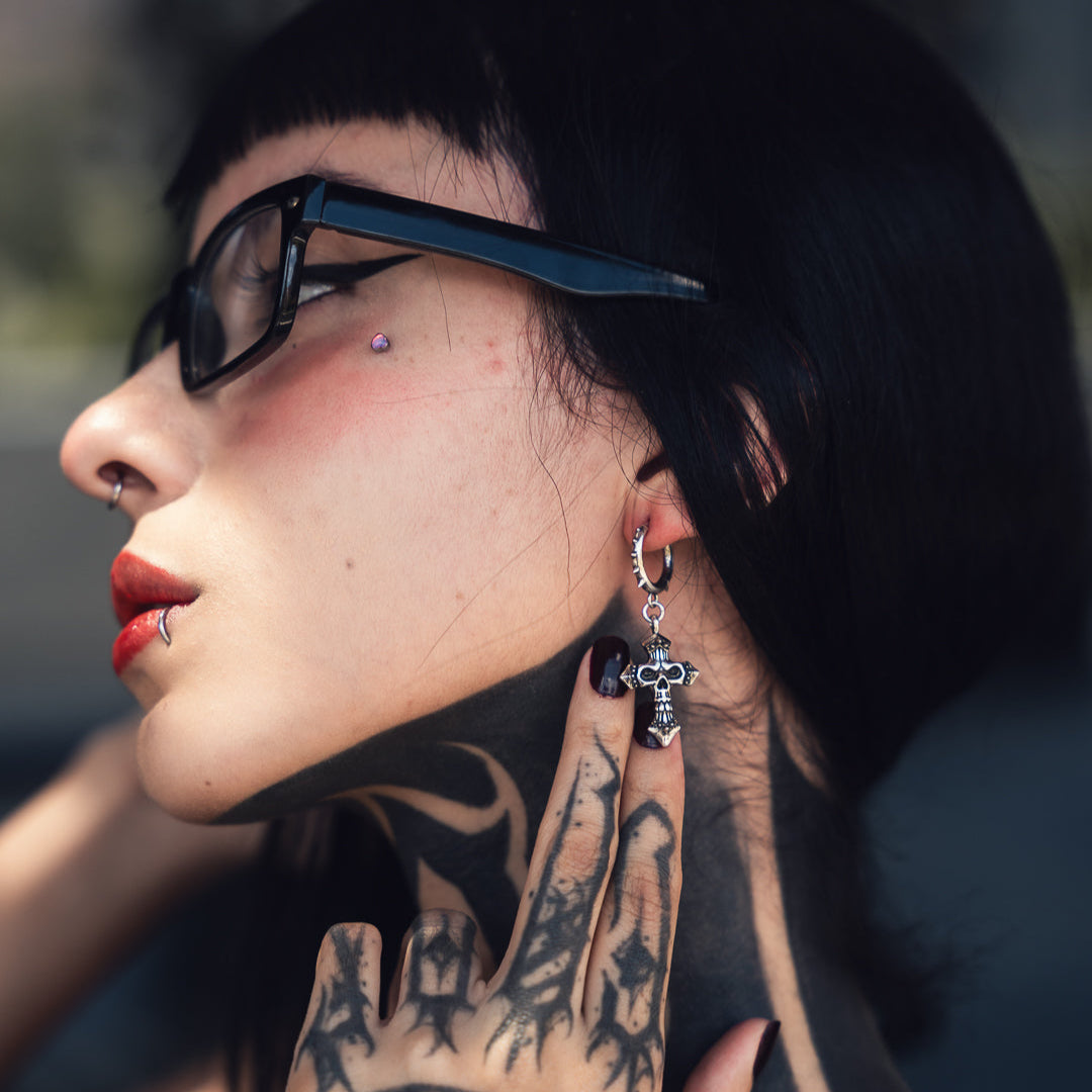 GOTHIC REBIRTH SKULL EARRINGS