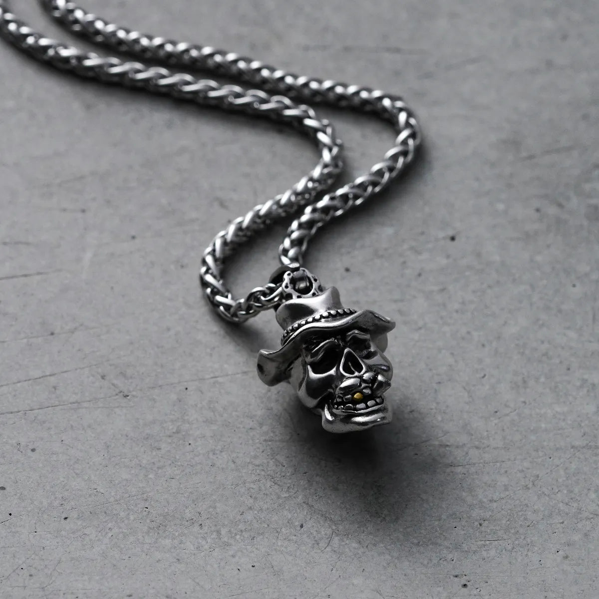 WILD WEST REBEL NECKLACES