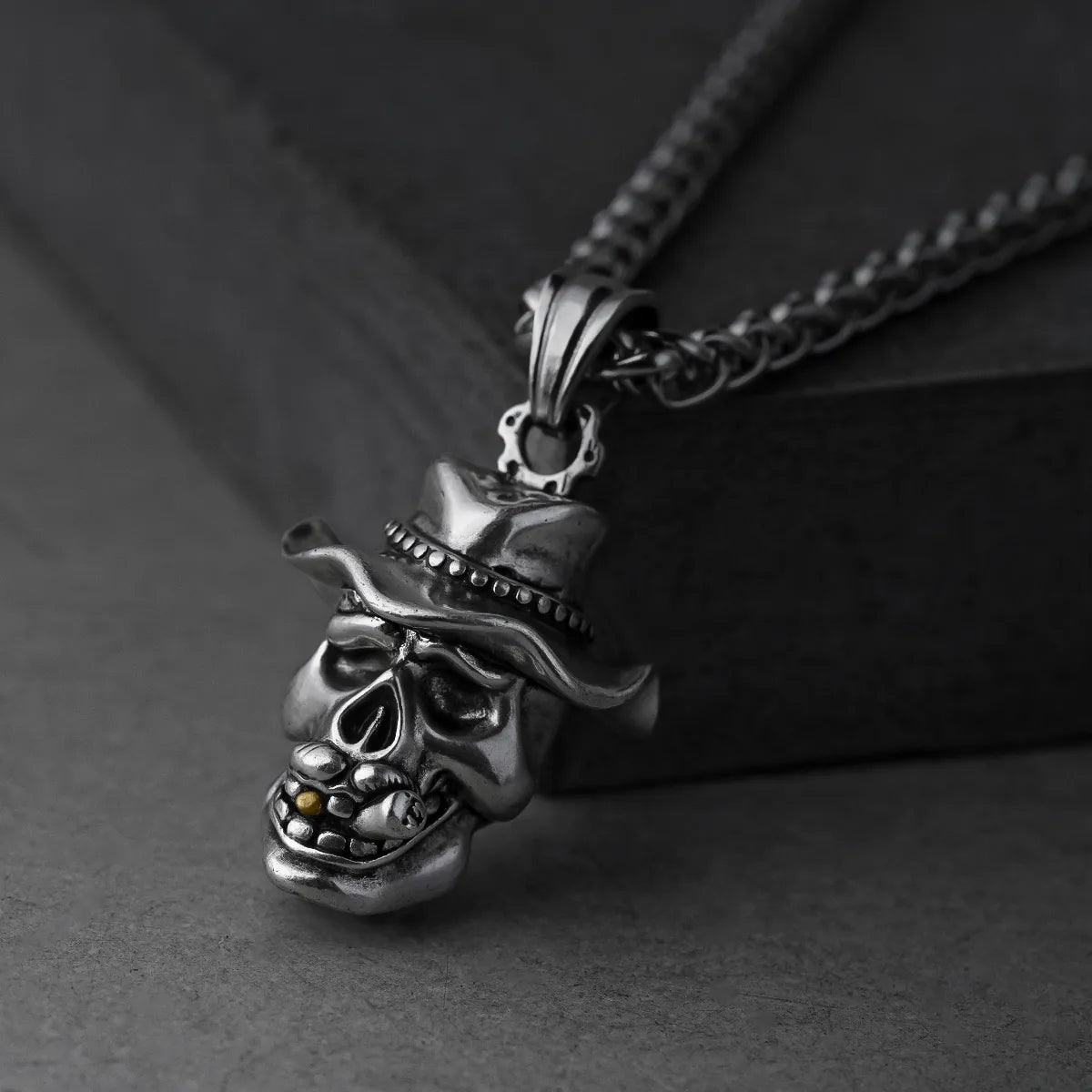 WILD WEST REBEL NECKLACES