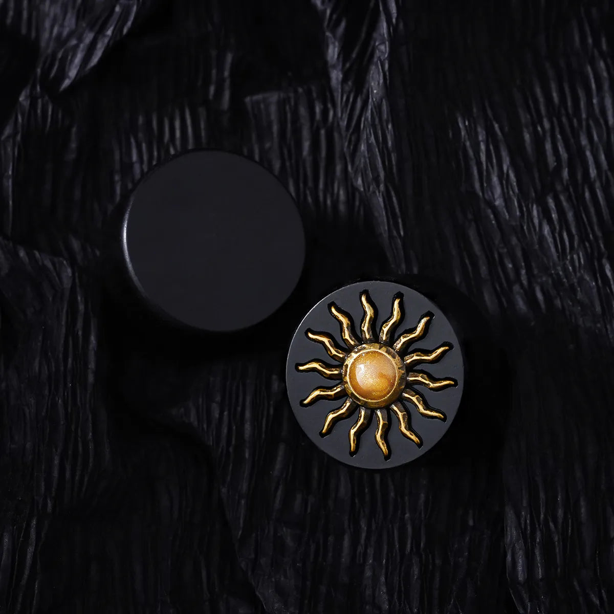 SOLAR ECLIPSE PLUGS