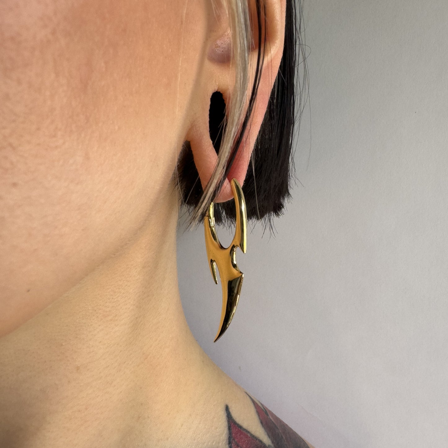 BLADE ARC EARRINGS