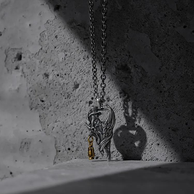 MYSTIC RAVEN NECKLACE