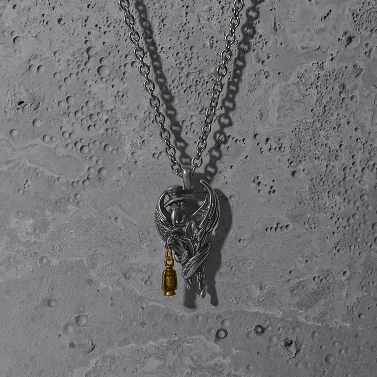 MYSTIC RAVEN NECKLACE